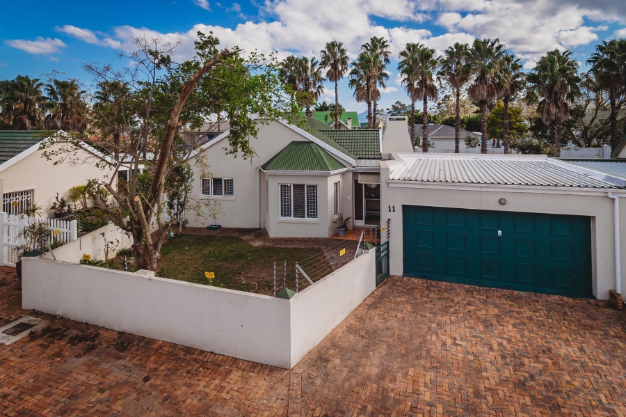 3 Bedroom Property for Sale in King George Park Western Cape